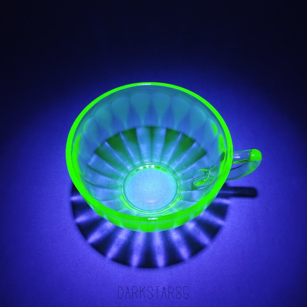 Federal Glass Hostess Green Uranium Glass Optic Coffee Tea Cup (No Saucer)